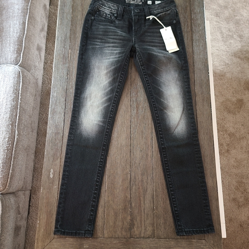 NWT Miss Me Mid Rise Skinny Jeans 26